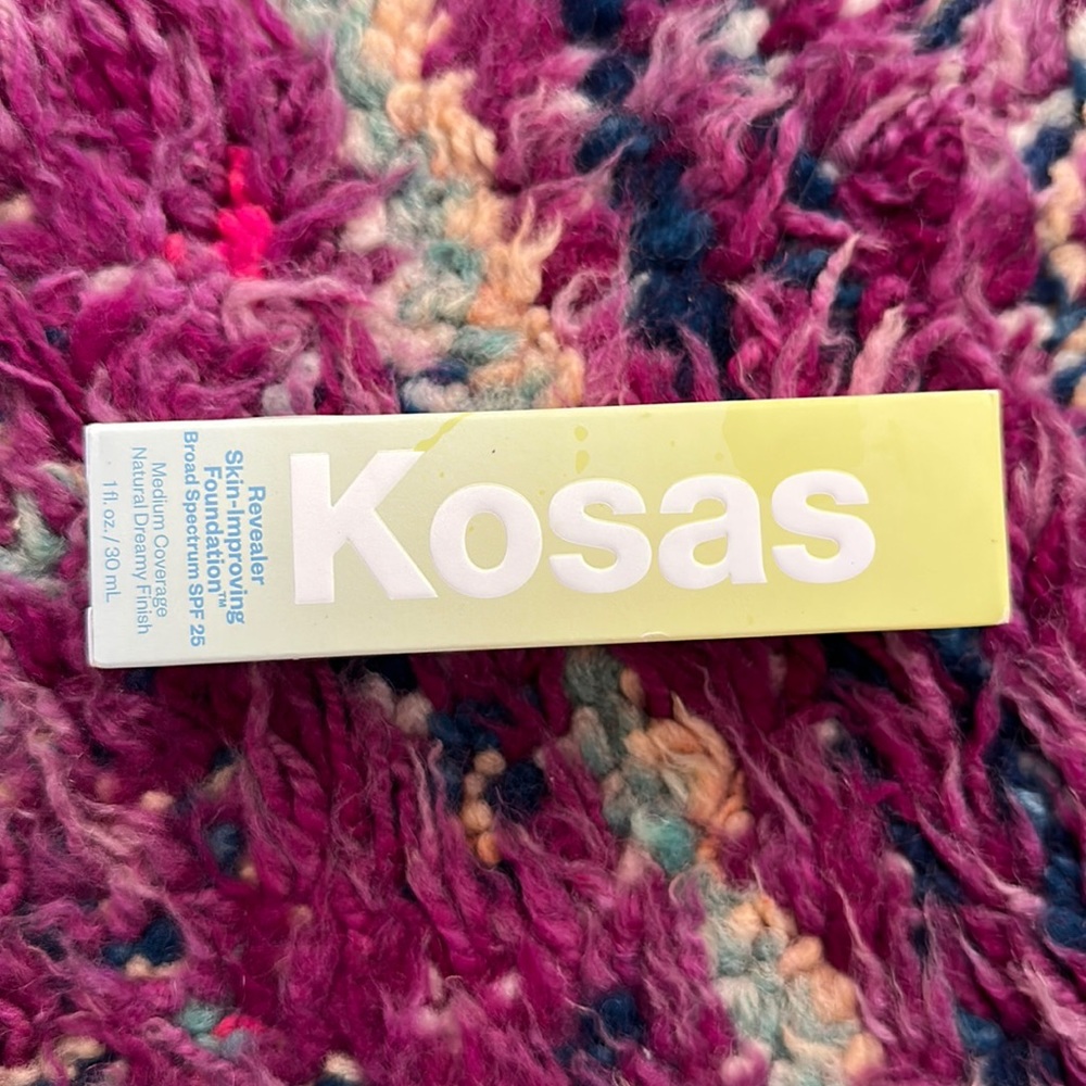 Lisa’s revealer skin improving foundation w spf 25